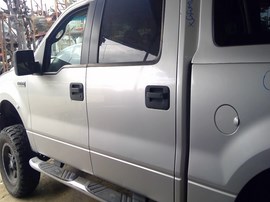 2006 FORD F150, SILVER, XLT MODEL, CREW CAB, 5.4L, 2WD,   F26357